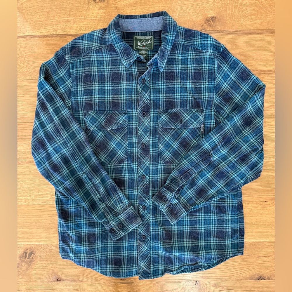 WOOLRICH | Vintage Green Label Men's Check Shirt in Lightweight Flannel
